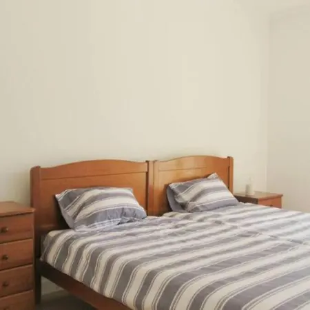 Cosy Flat, Salgados Village Apartment *