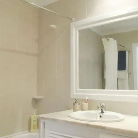 Cosy Flat, Salgados Village Apartment