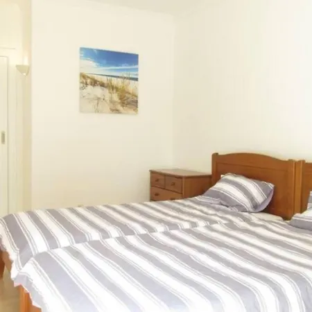 Cosy Flat, Salgados Village アパート ギーア