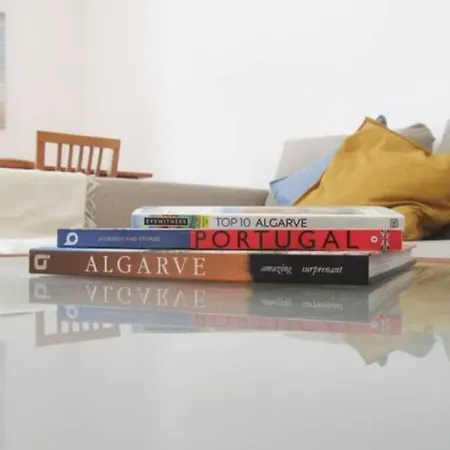 Cosy Flat, Salgados Village Apartment