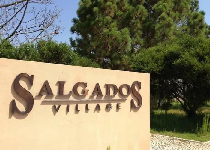 Lägenhet Cosy Flat, Salgados Village