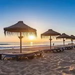 Cosy Flat, Salgados Village * Гия